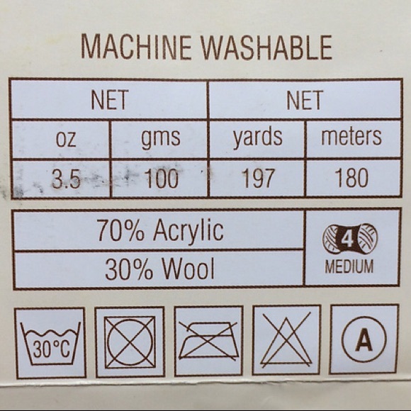 *SOLD* Hand knit warm scarf - Picture 3 of 3